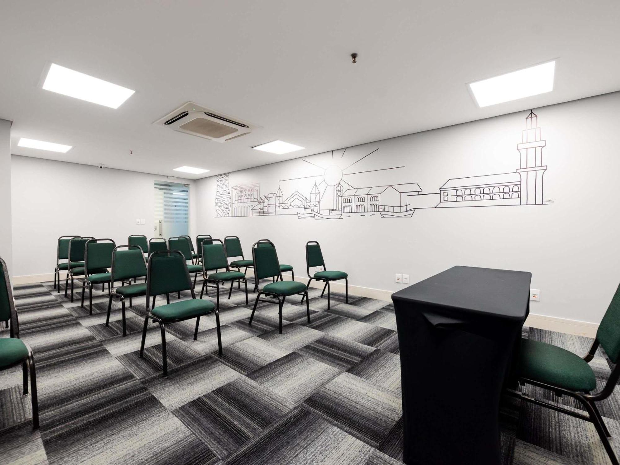 Ibis Styles Belem Hangar Exterior photo